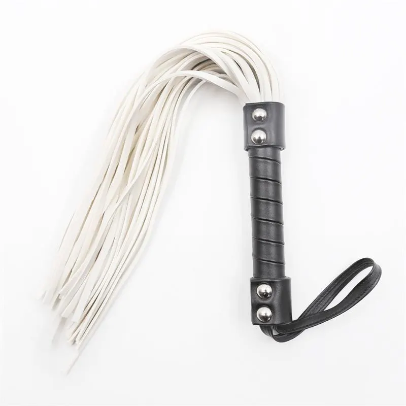 Flogger con Doble Remache 44 cm · LATETOBED BDSM LINE · Spanking y Azotes — Foto 5