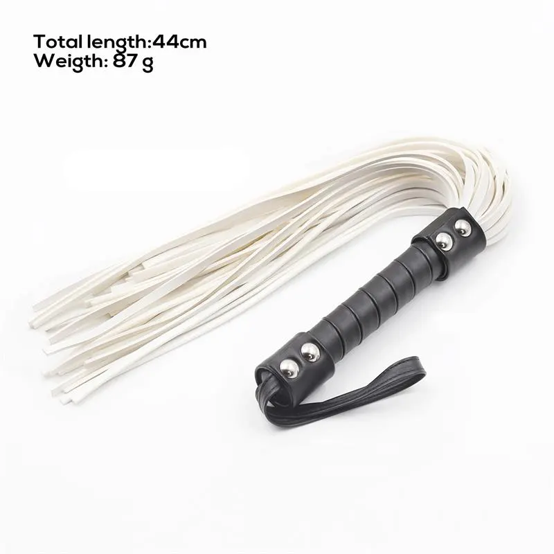 Flogger con Doble Remache 44 cm · LATETOBED BDSM LINE · Spanking y Azotes — Foto 9