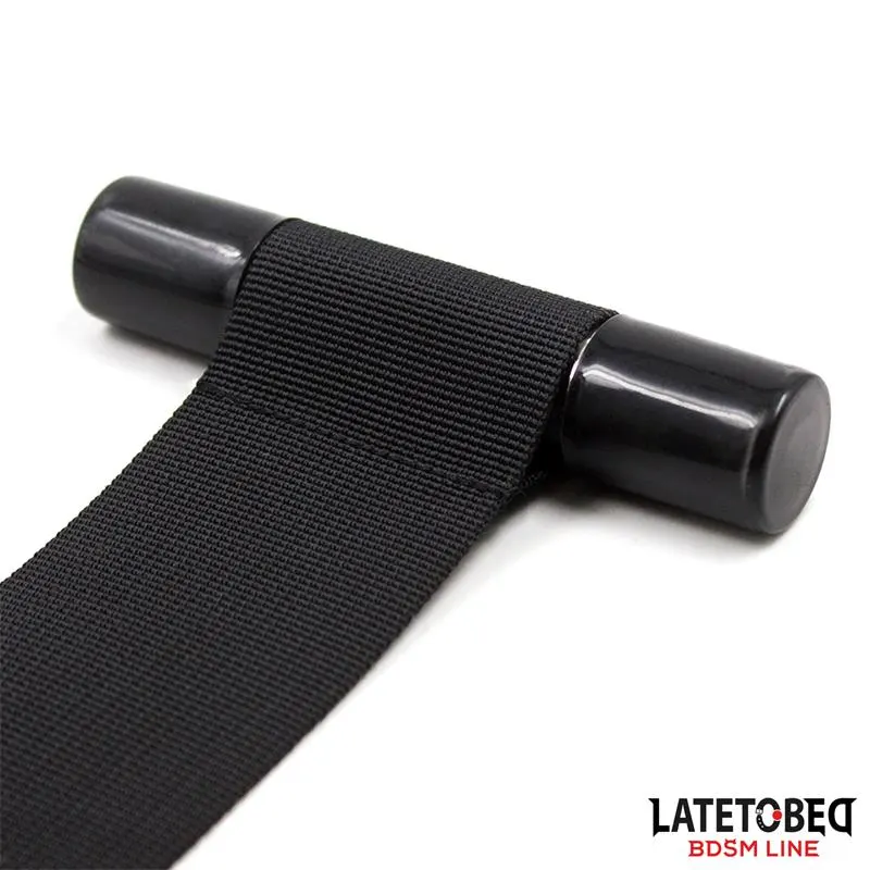 Restricciones para Puerta con Esposas Adjustables y Desmontables · LATETOBED BDSM LINE · Esposas y Ataduras — Foto 5