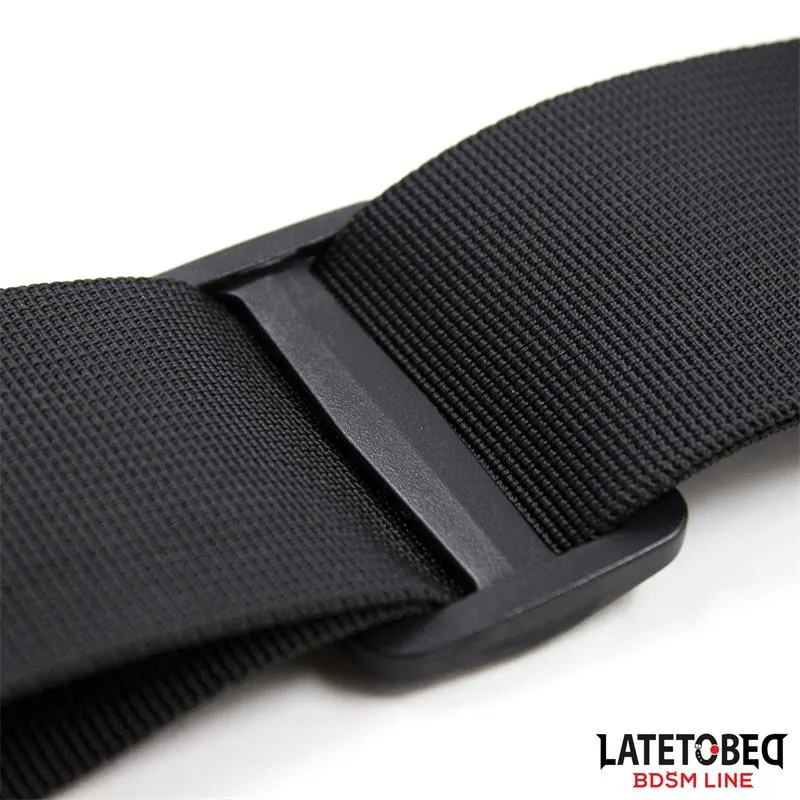 Restricciones para Puerta con Esposas Adjustables y Desmontables · LATETOBED BDSM LINE · Esposas y Ataduras — Foto 6