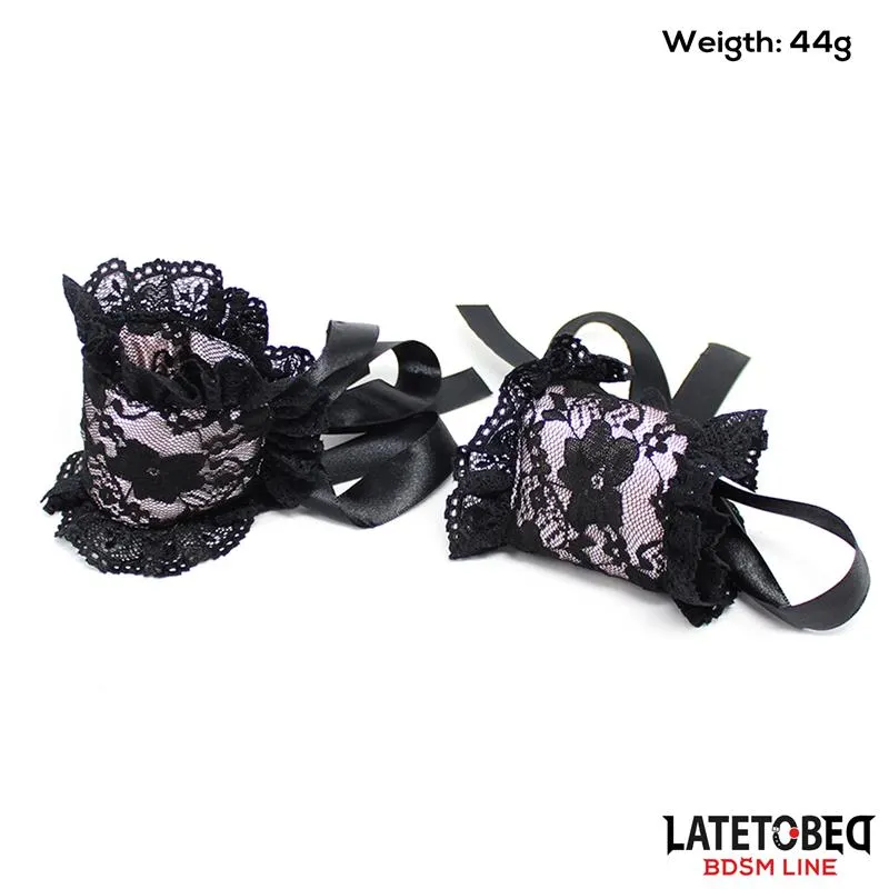 Set de 2 Piezas Antifaz y Esposas de Encaje · LATETOBED BDSM LINE · Máscaras, Antifaces y Mordazas — Foto 3