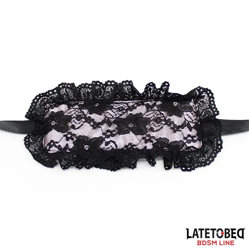 Set de 2 Piezas Antifaz y Esposas de Encaje · LATETOBED BDSM LINE · Máscaras, Antifaces y Mordazas — Foto 4
