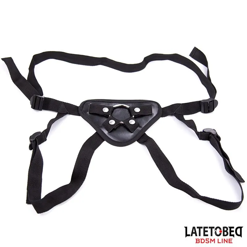 Arnés Ajustable con Aro Metálico · LATETOBED BDSM LINE · Anillos para el Pene — Foto 2