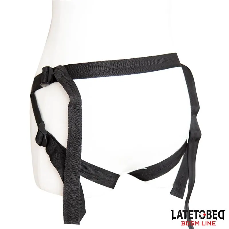 Arnés Ajustable con Aro Metálico · LATETOBED BDSM LINE · Anillos para el Pene — Foto 4