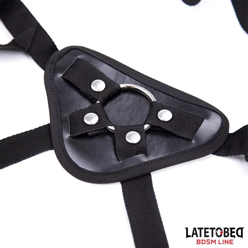 Arnés Ajustable con Aro Metálico · LATETOBED BDSM LINE · Anillos para el Pene — Foto 5