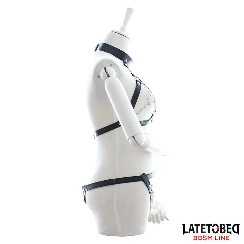 Set de Sujetador y Braguitas Bondage con Cadenas · LATETOBED BDSM LINE · Accesorios BDSM y Fetish — Foto 2