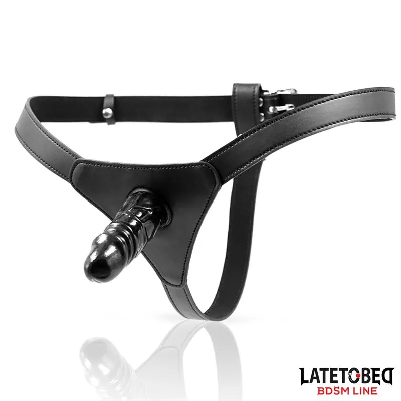 Arnés Ajustable con Dildo Semi Realista · LATETOBED BDSM LINE · Dildos — Foto 2