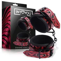 Esposas de Muñeca Acolchadas Ajustable Diamond Cuero Vegano · DIAMOND LINE · Accesorios y Sets