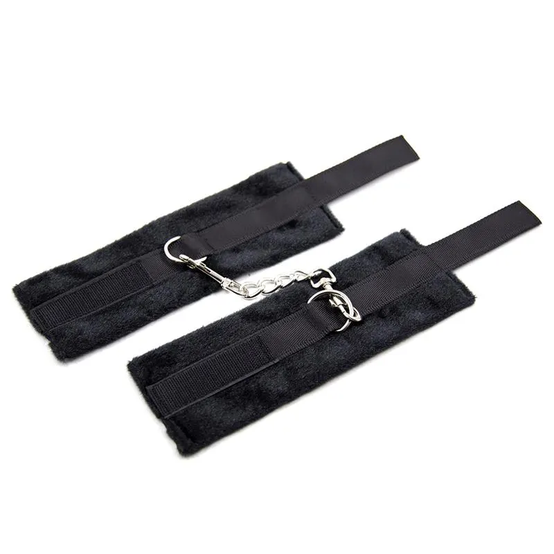 Esposas de Tela con Velcro para Muñecas con Pelo Largo Negro · INTOYOU BDSM LINE · Esposas y Ataduras — Foto 4