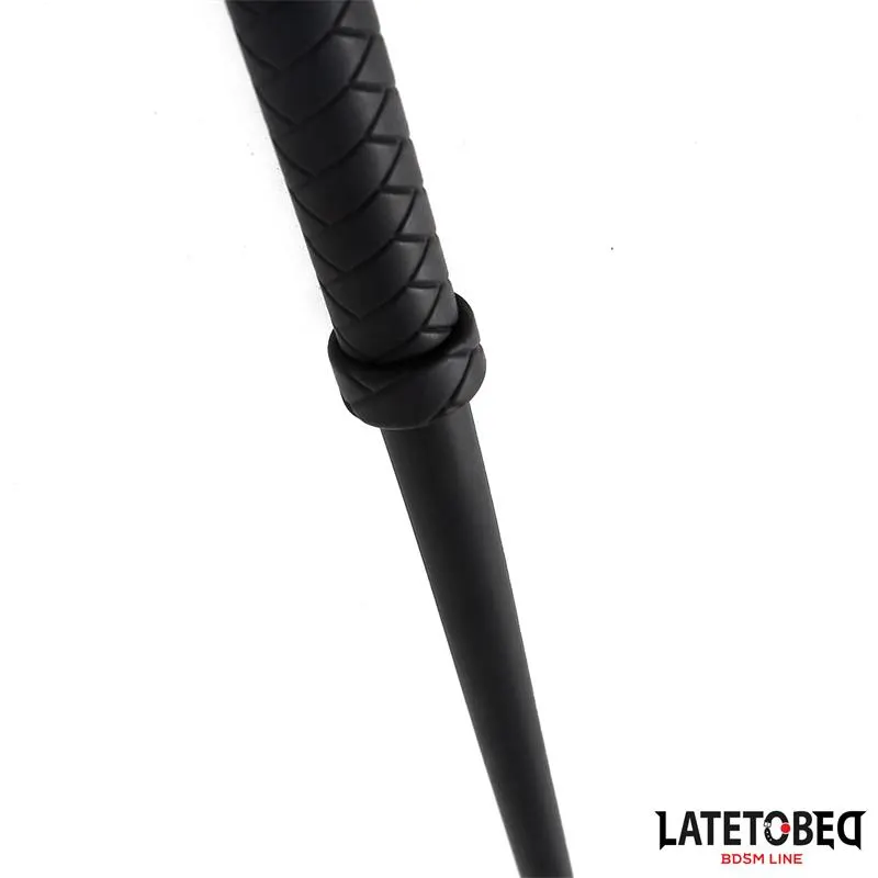 Látigo de Silicona Negro 63.5cm · LATETOBED BDSM LINE · Spanking y Azotes — photo 3