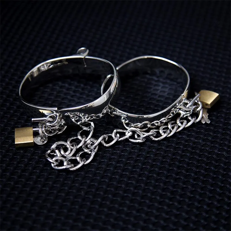 Esposas de Metal para Tobillos Mujer 8 cm · LATETOBED BDSM LINE · Esposas y Ataduras — Foto 2