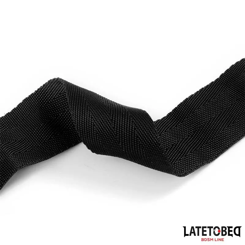 Mordaza y Esposas en Restricciones · LATETOBED BDSM LINE · Esposas y Ataduras — Foto 6