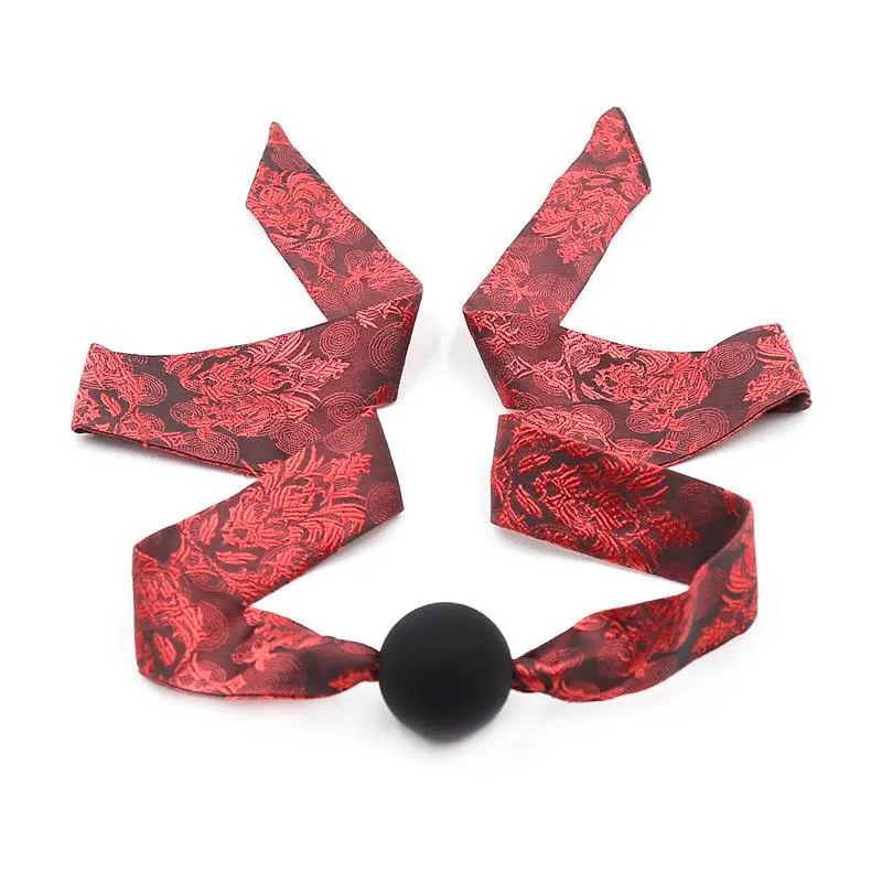 Mordaza de Bola Lisa Silicona Negro/Rojo · LATETOBED BDSM LINE · Máscaras, Antifaces y Mordazas — Foto 3