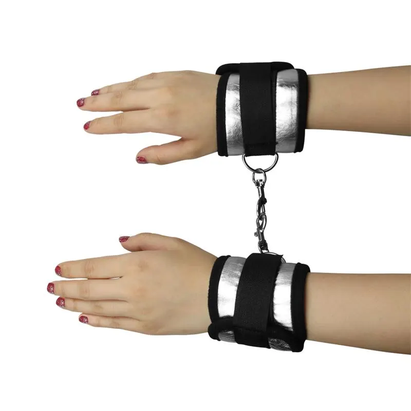 Esposas Velcro Negro y Plateado · LOVETOY · Esposas y Ataduras — Foto 5
