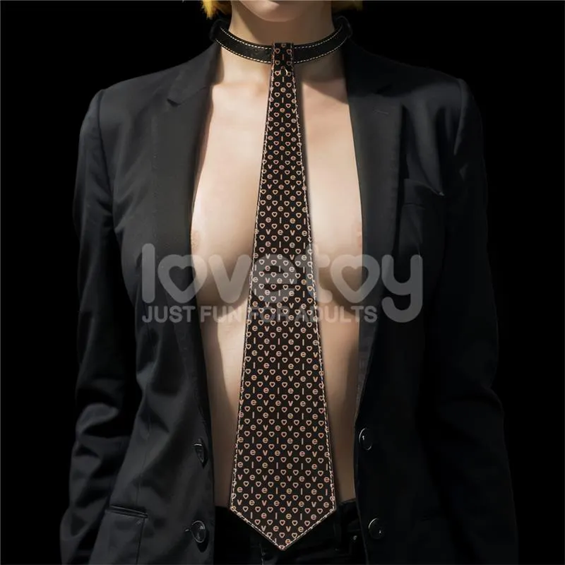 Rebellion Reign Corbata de Collar · LOVETOY · Accesorios BDSM y Fetish