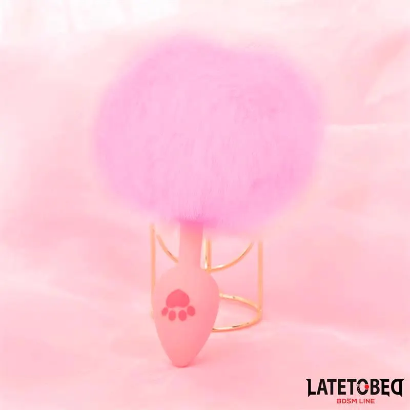 Plug Rosa de Silcona con Pompón Rosa · LATETOBED BDSM LINE · Anal — Foto 2