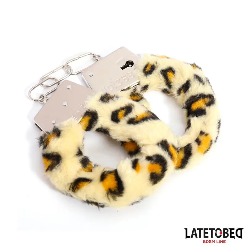 Esposas de Metal Furry con Pelo Animal Print Leopardo · LATETOBED BDSM LINE · Esposas y Ataduras — photo 5