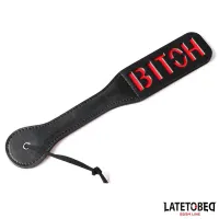 Pala Doble Capa Lema BITCH 32 cm · LATETOBED BDSM LINE · Spanking y Azotes