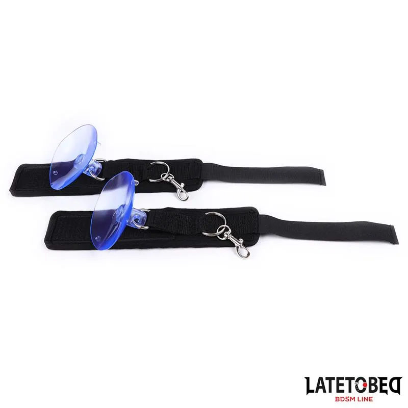 Esposas Muñecas Velcro con Ventosa Ajustable · LATETOBED BDSM LINE · Esposas y Ataduras — Foto 2