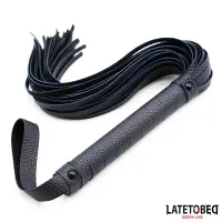 Flogger Azul Oscuro 43.5cm · LATETOBED BDSM LINE · Spanking y Azotes