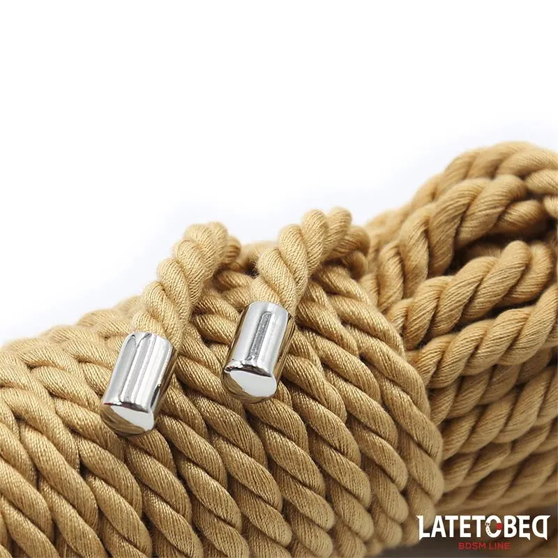 Cuerda de Bondage Detalles Metálicos 10m · LATETOBED BDSM LINE · Esposas y Ataduras — Foto 3