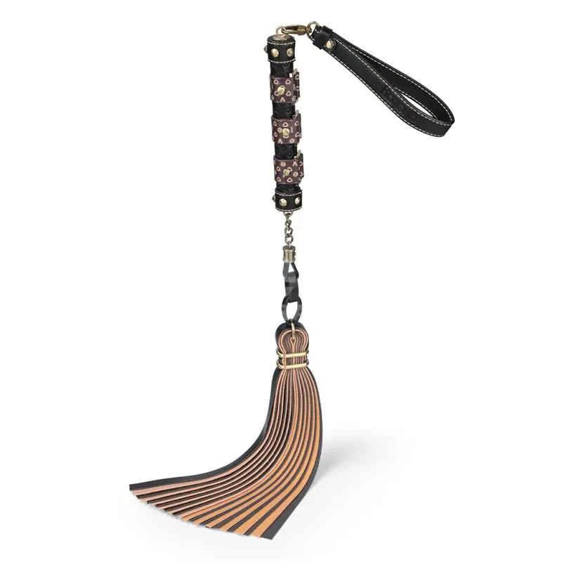 Flogger Rebellion Reign 23.5 · LOVETOY · Spanking y Azotes — photo 2