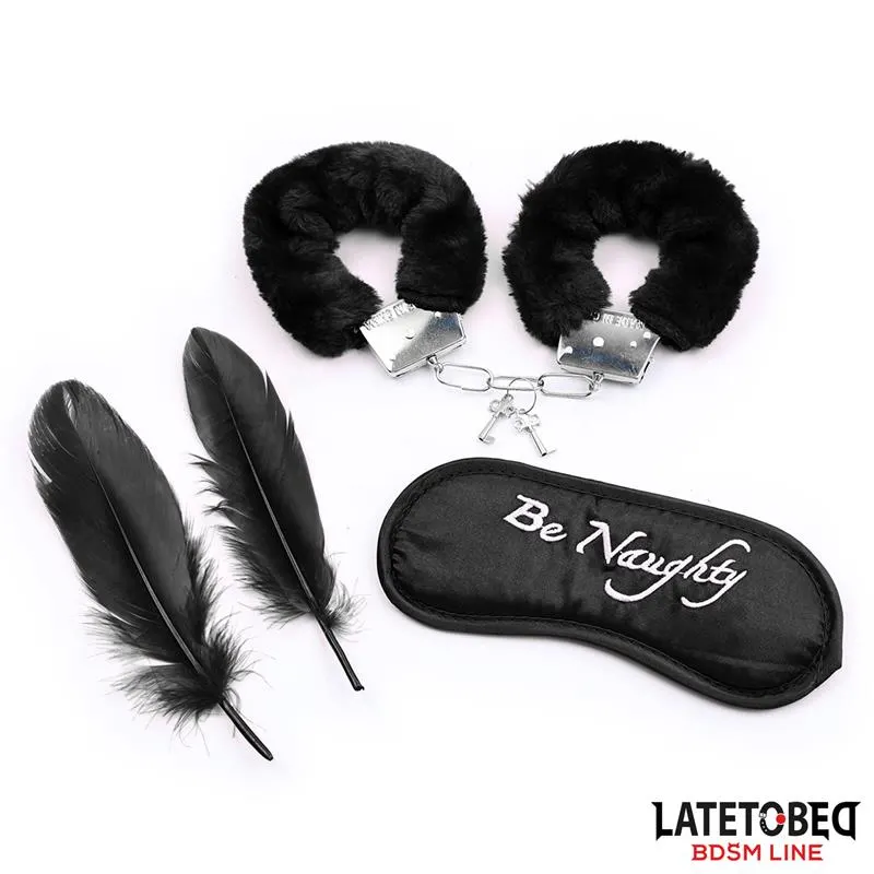 Set de 3 Piezas Antifaz, Esposas y Plumas Negro · LATETOBED BDSM LINE · Accesorios y Sets