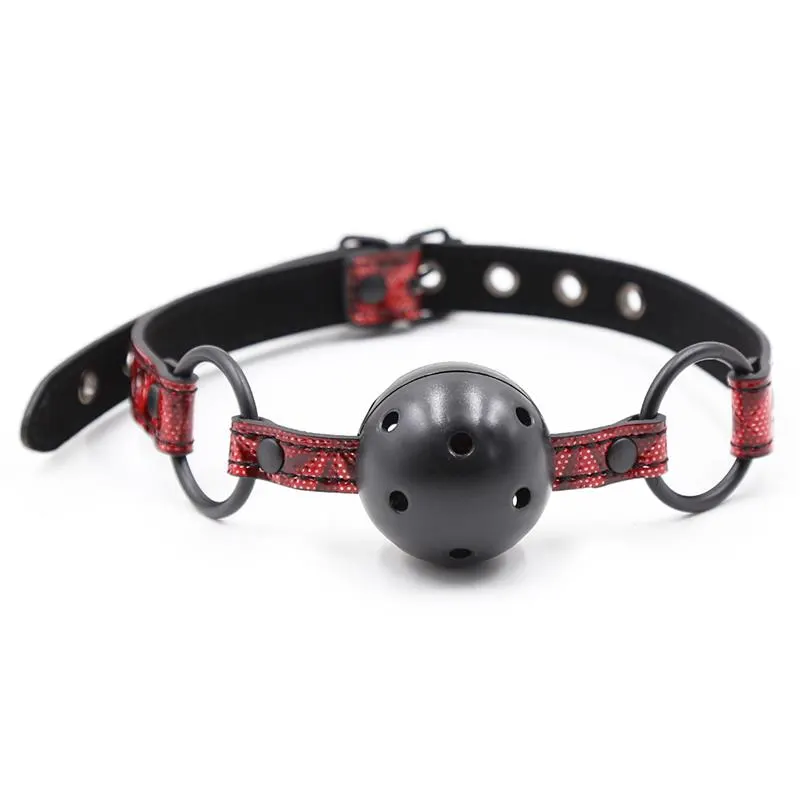 Mordaza de Bola Transpirable Diamond Cuero Vegano · DIAMOND LINE · Accesorios y Sets — foto 3