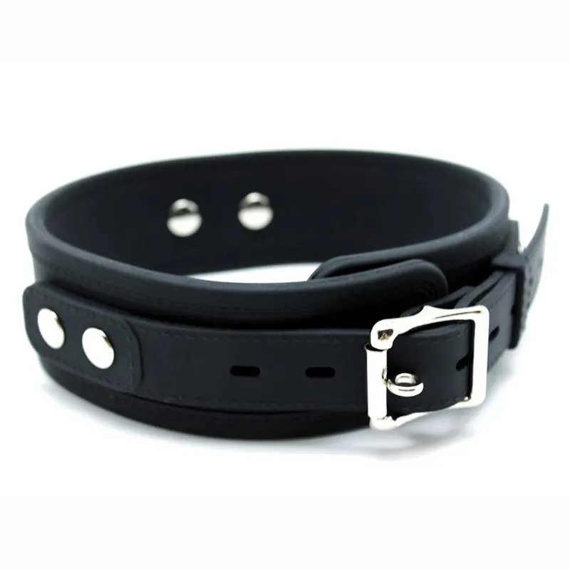 Collar con Correa Silicona · LATEX PLAY · Accesorios BDSM y Fetish — Foto 3