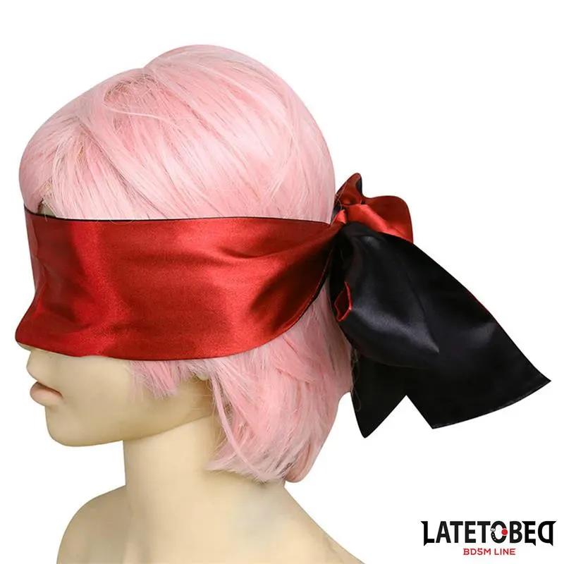 Antifaz de Satén Rojo y Negro · LATETOBED BDSM LINE · Accesorios y Sets — foto 5