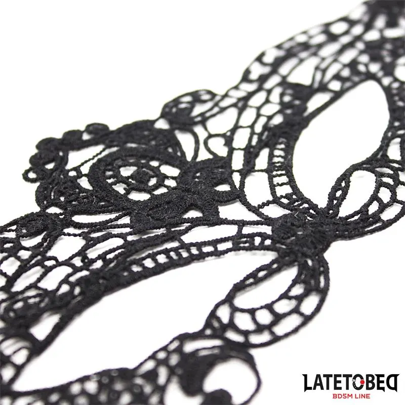 Antifaz Elegante Negro · LATETOBED BDSM LINE · Máscaras, Antifaces y Mordazas — photo 3